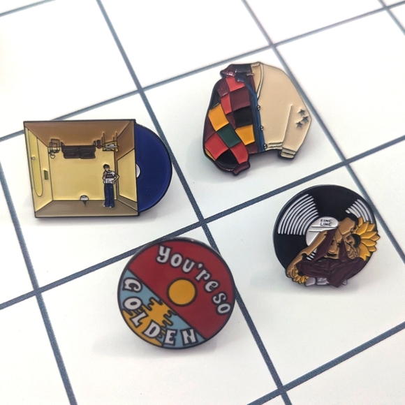 Harry Styles Pins - Picture 1 of 1